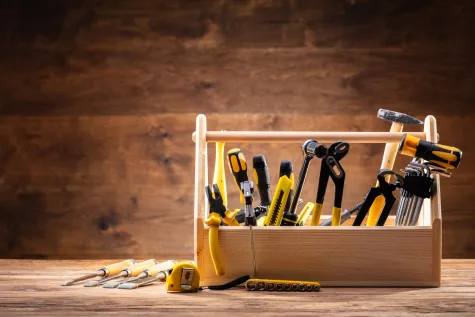 Schneider Innenausbau AG, Möbelreparatur