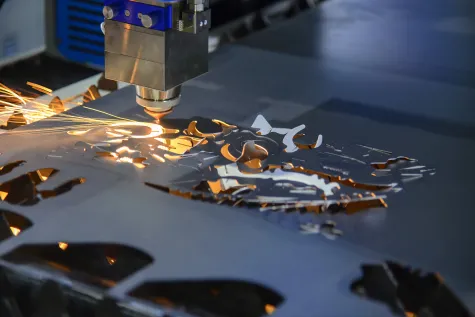  Casemont AG, CNC Fräsen