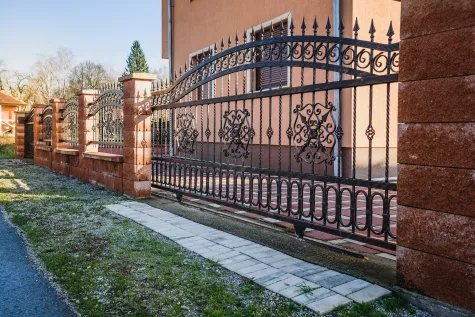 Habitat Metallbau GmbH, Fenstergitter, Schmiedeeisen Zaun