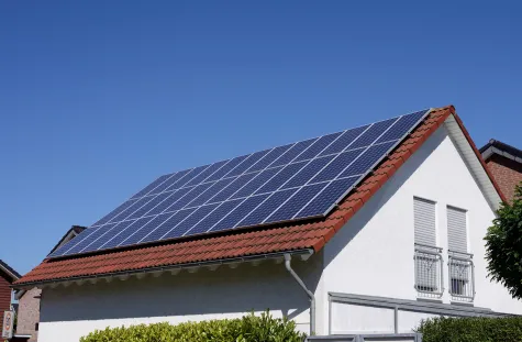 Dach + Wand Reusser GmbH, Solaranlagen